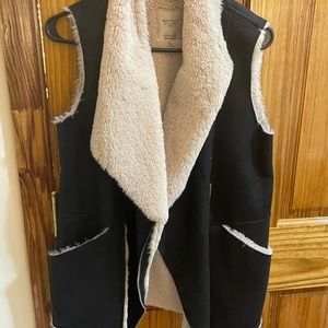 Zara vest - size small